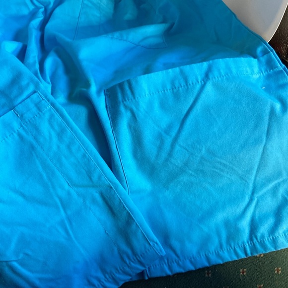 Expo Uniform M blue scrubs NWOT. 39” long legs 44” pit to pit around - Picture 7 of 9